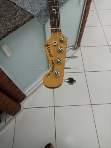 Baixo Giannini stratosonic  raro 