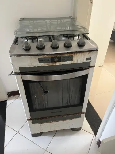 Fogão Brastemp 4 bocas elétrico todo funcionando bom inclusive forno perfeito