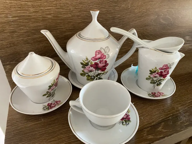 Jogo 4 peças Porcelana Pozzani Jundiai Vintage Rosas Anos 70