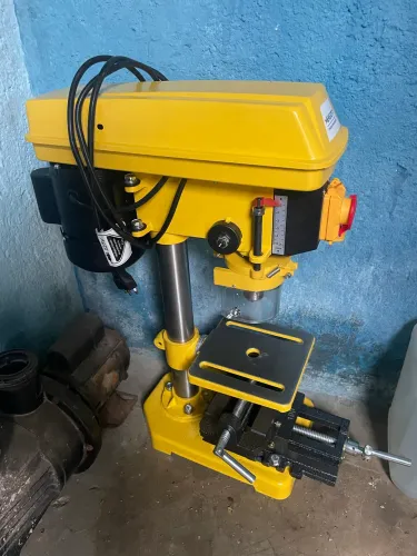 Furadeira de bancada