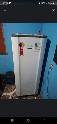 Vendo geladeira 