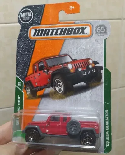 Carrinho Matchbox Jeep Gladiator 17 Vermelho Novo 1:64