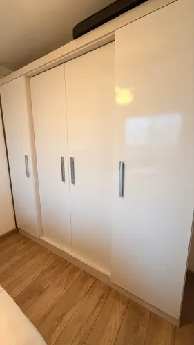 Guarda roupa casal 6 portas
