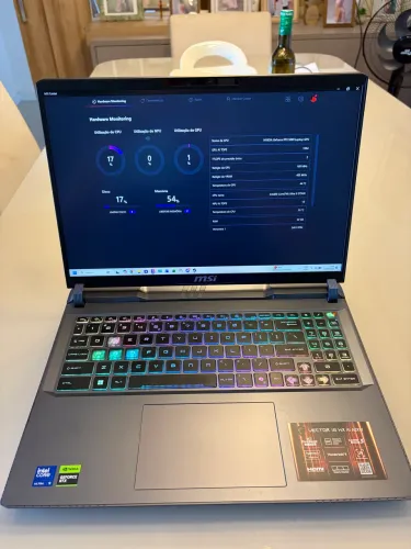 Notebook MSI Vector RTX 5080