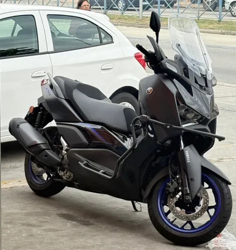 Xmax 300