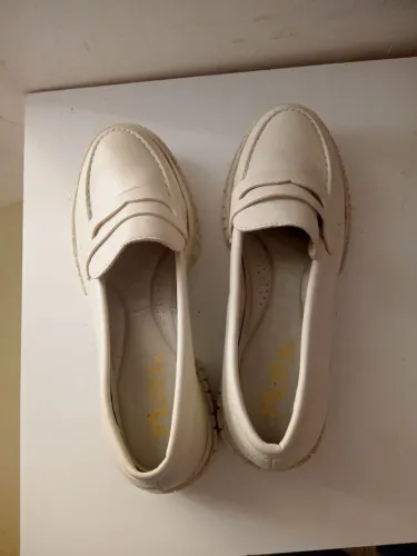 Calçados feminino branco tamanho 37