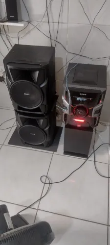 Som da Sony