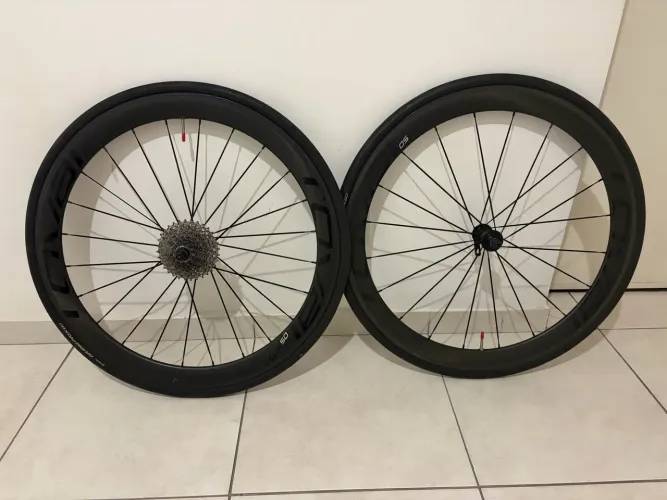 Roda. Carbono 50mm