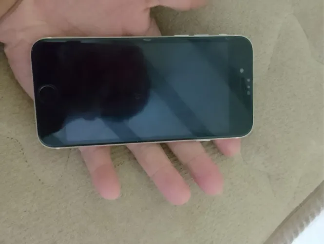 iPhone SE