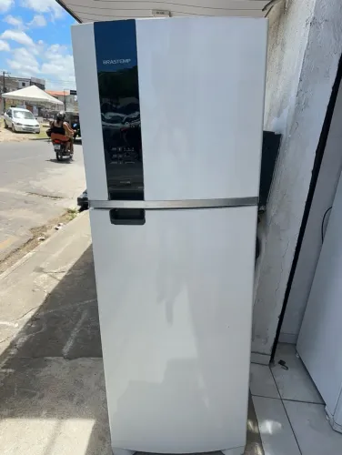 Vende-se geladeira