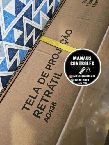 Tela de projeção retrátil R$900  valor a vista 