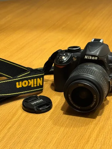 VENDO Nikon D3100 + Lente Nikon DX 18-55mm VR