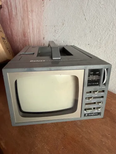 Mini tv retrô broksonic antiga ( sem teste) sem garantia