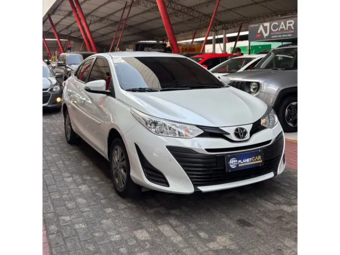 Toyota Yaris XL Sedan 1.5 Flex 16V 4P Aut. 2022