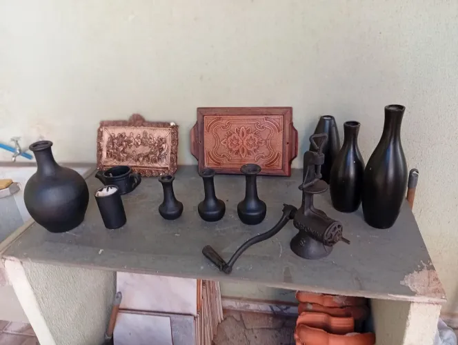 Vendo artefatos vintage decorativos para áreas de lazer