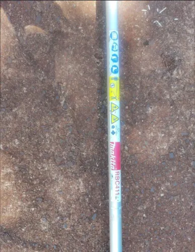 Roçadeira Makita profissional 