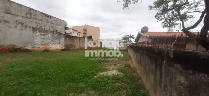 Terreno Residencial em Condomínio à venda em Jardim Simus
