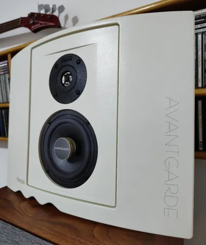 Par de caixas AVANTGARD