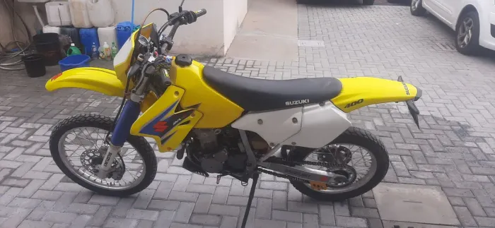 Drz 400e 2002 emplacada