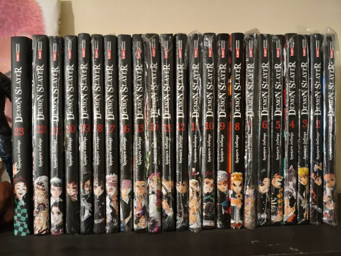 Manga demon Slayer completo lacrados