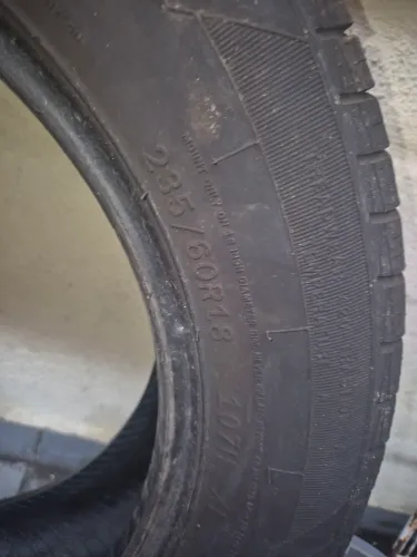 Pneus 235/60 R18 importados