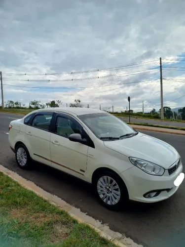 Fiat Grand Siena Essen.sublime Dual. 1.6 Flex 2014