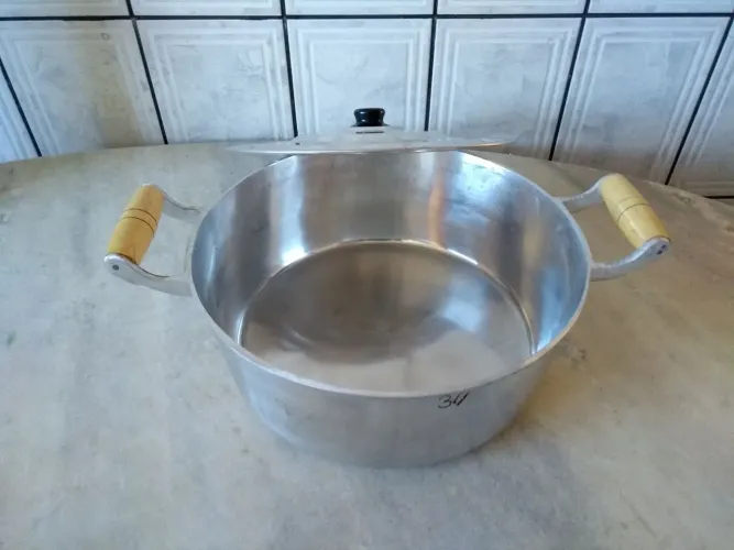 Panela de alumínio batido N34 avulsa Promoção avista 170 reais 