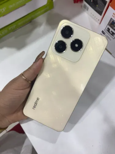 Realme C61