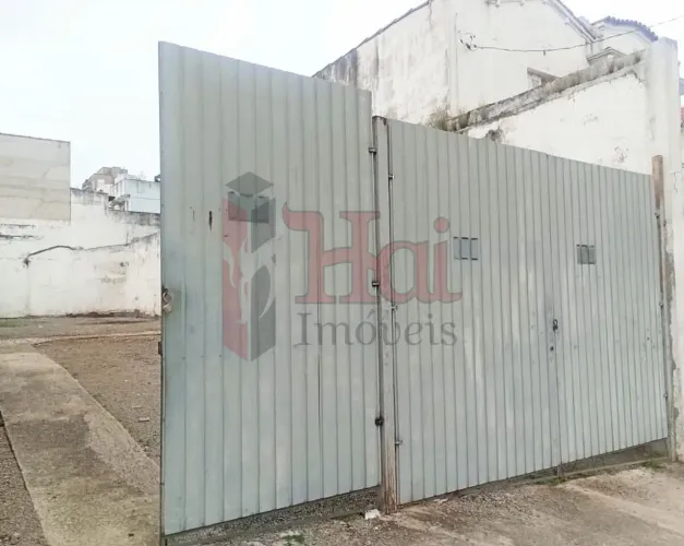 Aluga-se Terreno com 200m² no bairro da Mooca.