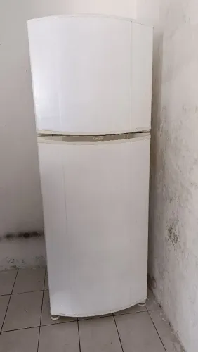 Geladeira Consul Frost Free 2 Portas - Para Conserto/Peças