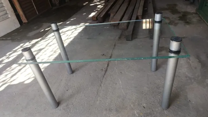 Mesa de centro  de vidro