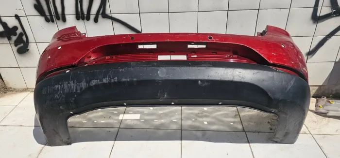 Para-choque traseiro Fiat grand siena
