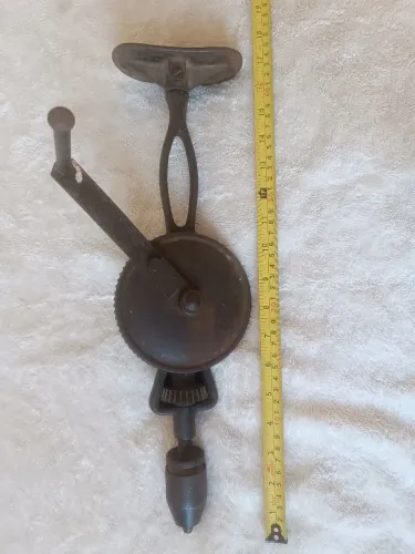 Furadeira manual antiga duas velocidades funcionando perfeitamente 43 cm