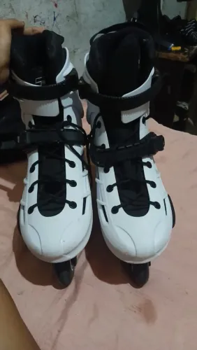 Vendo patins profissional seminovo em perfeito estado