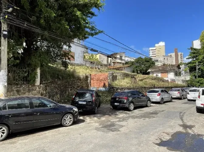 Terreno de 1.176 m² na Federação com Projeto Aprovado para Empreendimentos Localização Es