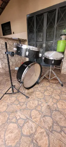 CORPO DE BATERIA COMPACTA.  TOM 12, SURDO 13 E BUMBO 22 POLEGADAS.  