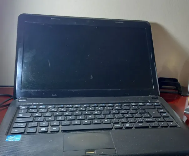 Computador para tirar peças