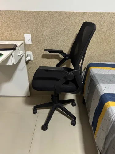 Cadeira escritório em perfeitas condições