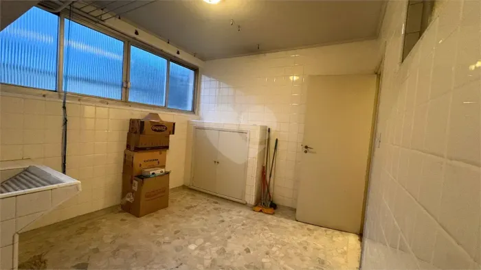 Imóvel para aluguel e venda com 240 metros quadrados com 5 quartos em Santa Cecília - São