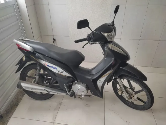 Moto toda boa,precisa mexer em nada.