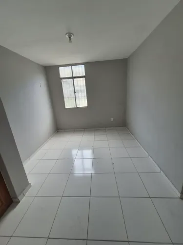 Vendo ou alugo (1.300,00) Ap no Império amazônico