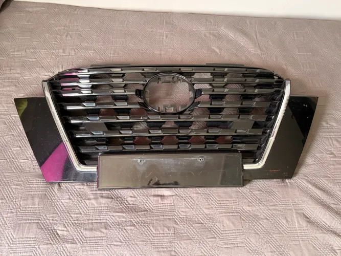GRADE FRONTAL - NISSAN KICKS 2021 2022 2023