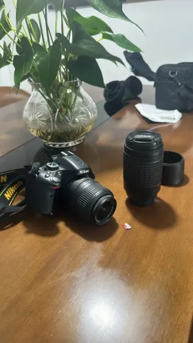 Nikon D5100 DSLR + 2 Lentes + Cartões de Memória - Kit Completo