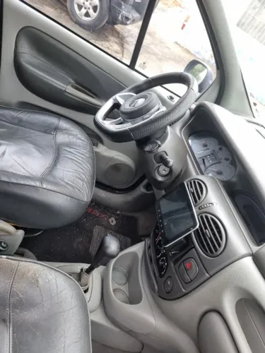 Renault Scenic Rxe/ Privilège 2.0 16V 5P Aut. 2004
