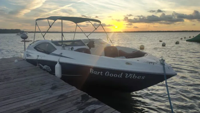 LANCHA ROYAL MARINE 240