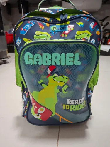 Mochila com rodinha puket