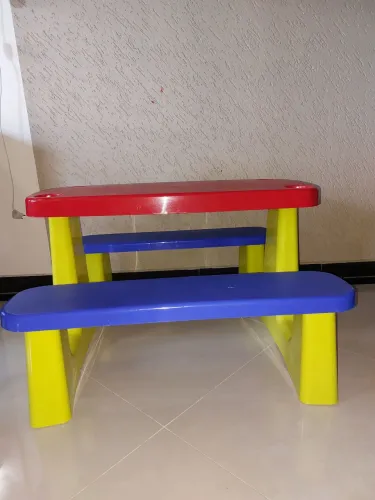 Mesa infantil TRAMONTINA.