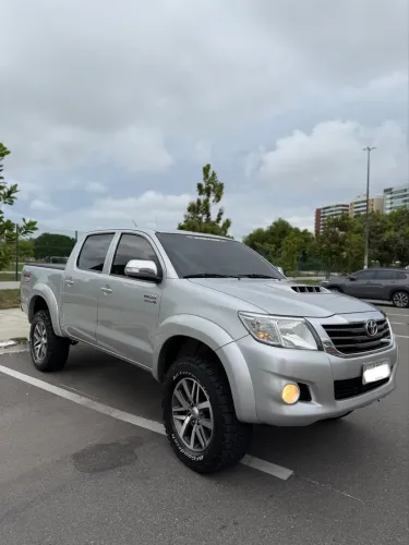 Toyota Hilux CD SRV D4-d 4X4 3.0 TDI Diesel AUT 2013