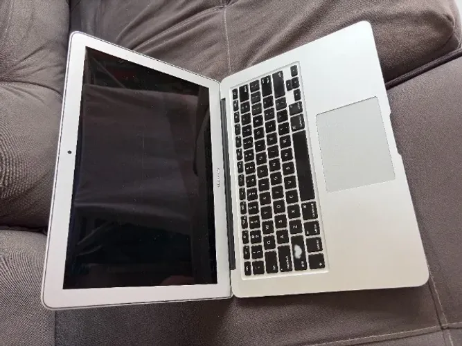Macbook Air 8GB 128 SSD Modelo 2017
