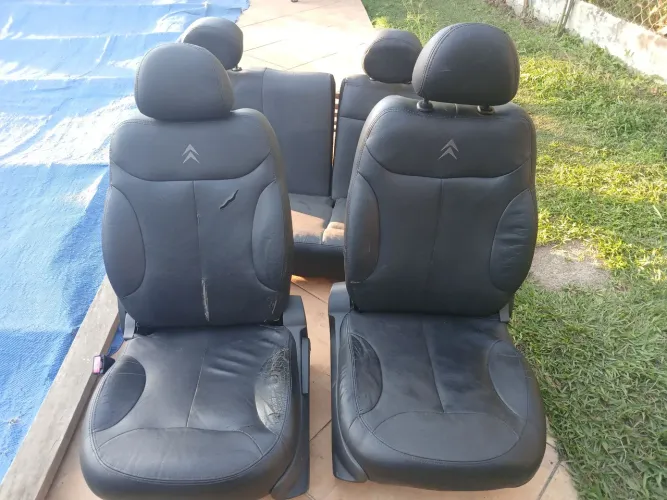 Bancos Citroën c3 de couro
